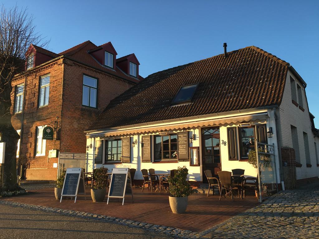 Hotel Gasthaus Hafenblick Tönning Exterior foto